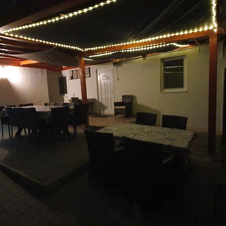 BerBe Apartman Balatonlelle Exterior foto