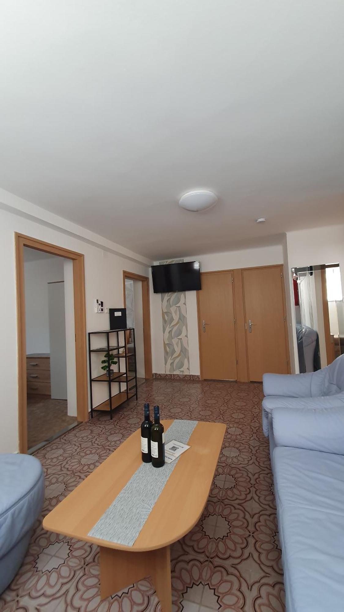 BerBe Apartman Balatonlelle Zimmer foto